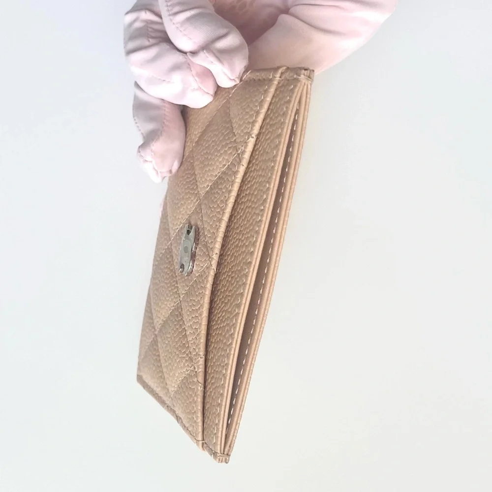🔥CHANEL Caviar Quilted Card Holder in Beige